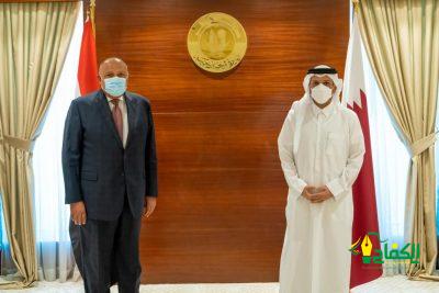 في أول زيارة منذ 8 سنوات .. جلسة مباحثات رسمية بين وزيري خارجية مصر وقطر في الدوحة .