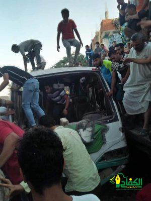 وفاة وإصابة ٨ أشخاص في حادث اصطدام قطار بحافلة في مصر .
