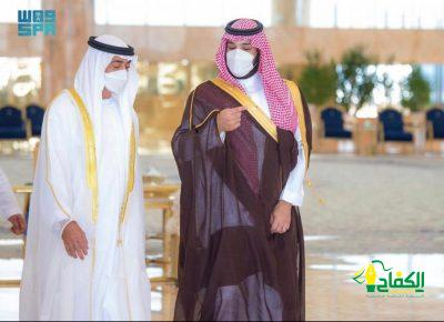 سمو ولي العهد يستقبل ولي عهد أبوظبي لدى وصوله مطار الملك خالد الدولي .