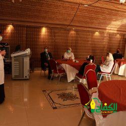 القنصل العام يسلم المعدات الطبية المقدمة من مركز الملك سلمان إلى مستشفى مكة للعيون في كانو التابع لمؤسسة البصر الخيرية العالمية.