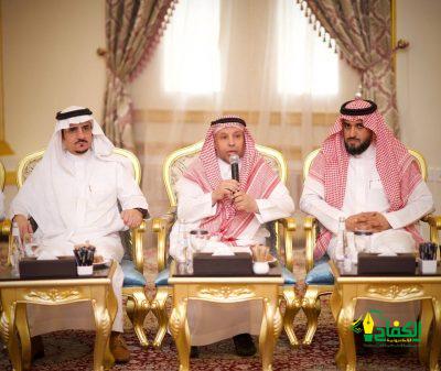 معالي رئيس جامعة الباحة ومعالي رئيس جامعة الملك عبدالعزيز يلتقيان سعادة وكيل إمارة منطقة الباحة.
