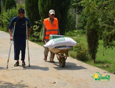 مركز الملك سلمان للإغاثة يوزع 2,975 سلة غذائية في إقليم خيبر بختونخوا بجمهورية باكستان.