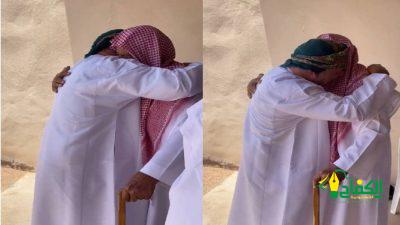 بعد فراق 42 عامًا – عماني يزور معلمه السعودي في حائل.