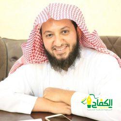 أمير تبوك يواسي أسرة الأديب محمد عمر عرفة
