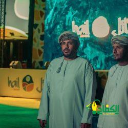 “كيف تنام الصقور؟”سؤال الزوار لصقاري مهرجان الملك عبدالعزيز