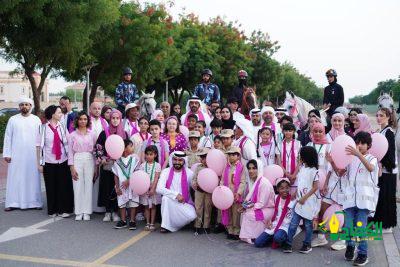 بمشاركة سالم بن ركاض مسيرة ” الأمل الوردي” للتوعية بسرطان الثدي في دبي