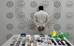 شرطة منطقة جازان تقبض على شخص في محافظة فيفا لترويجه (82) كيلوجرامًا من نبات القات المخدر