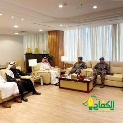 الأمير سعود بن جلوي يتسلّم التقرير السنوي للنادي الأدبي الثقافي بجدة