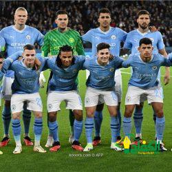 من يوم بدينا والبراق خفاق ثلاثة قرون من رفعنا الراية – وَارْفَعِ الخَفَّاقَ أَخْضَرْ – يَحْمِلُ النُّورَ الْمُسَطَّرْ