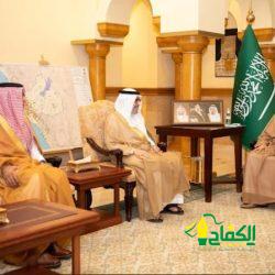 صدى الكلمات.. الله وحده..