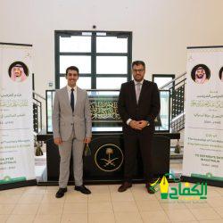 “الشؤون الإسلامية” تدشن برامج خادم الحرمين لتوزيع التمور وتفطير الصائمين بغينيا كوناكري