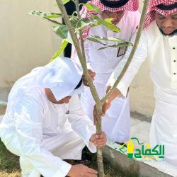 أمير تبوك يواسي أبناء أحمد الغبان في وفاة والدهم