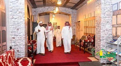 الأمير سعود بن نهار يتفقد مركز الهدا السياحي