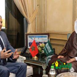سفير المملكة لدى المغرب يزور وزير الشباب والثقافة والتواصل