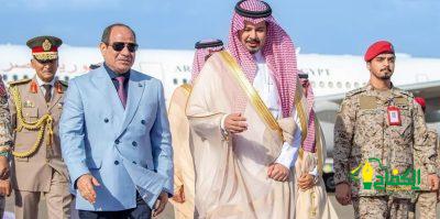 الرئيس المصري يصل إلى المدينة المنورة