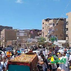 وزير التربية والتعليم المصري يتفقد عددا من لجان امتحانات الثانوية العامة بمدرسة الجولف الرسمية المتميزة للغات بمدينة الشروق