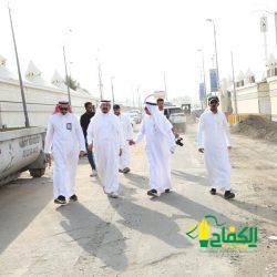 أمير تبوك يستقبل مدير التعليم ويطلع على سير الاختبارات بالمنطقة