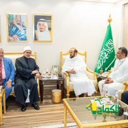 خلال لقائه وفداً من كبار الشخصيات الإسلامية المستضافين ضمن برنامج ضيوف خادم الحرمين الشريفين