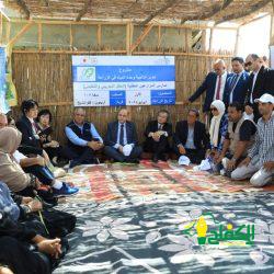 محافظ كفرالشيخ والسفير الياباني يشهدان تشغيل ماكينة زراعة الأرز المطورة بقرية أريمون« صنع في مصر»