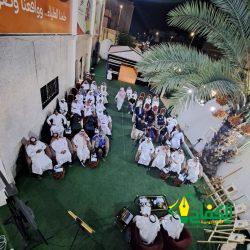 لأول مرة في تعليم الطائف مركز موحد لقبول الطلاب والمدير العام يطمئن على سير عمل المركز