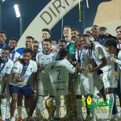 الهلال في شرايين كل أمم الأرض تعلق بالإنتصارات والسمو والسموق للذهب!