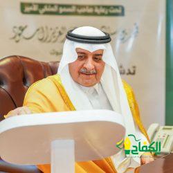 أمير تبوك يستقبل مدير الخطوط السعودية بالمنطقة