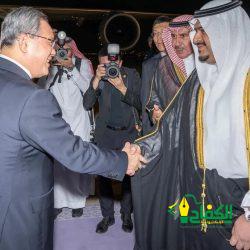 100 طالبة وطالبة كشافيين في مسيرة شعلة دورة الألعاب السعودية في الطائف