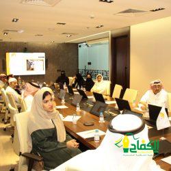 السميري يهنئ أمير منطقة تبوك بمناسبة تمديد تكليفه أربع سنوات قادمة