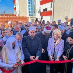 في ملتقى تكريمي عقدته جمعية الثقافة والفنون محبو “البدر” يعبرون عن تقديرهم للإرث الإبداعي للأمير بدر بن عبدالمحسن