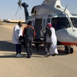 “نادي القادسية يكرم وزير الإعلام سلمان الدوسري خلال مواجهة الرياض”