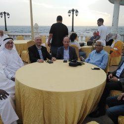 استشارية: احذروا السهر ومشروبات الكافيين أيام الاختبارات