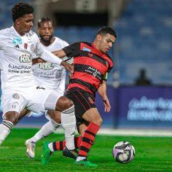 فريق ضمك يتغلب على نظيره الخلود بهدفين لهدف