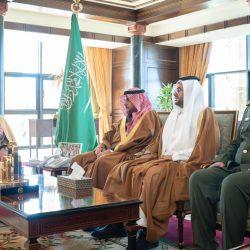 نائب أمير منطقة الرياض يستقبل الرحالة الهندي وزوجته الرحالة السعودية ومجموعة من الدراجين