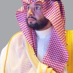 وزير الصناعة والثروة المعدنية يكرم نائف الزائدي