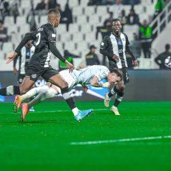 القادسية يحرم الهلال من توسيع الفارق في صدارة دوري المحترفين