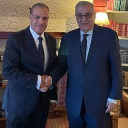 وزير الخارجية والهجرة بجمھورية مصر العربية في يتواصل هاتفيًا خلال زيارته لبيروت مع مفتي الجمهورية اللبنانية