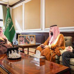 أمير منطقة تبوك ونائبه يواسيان بوفاة الشيخ فهد بن إبراهيم الحمري البلوي