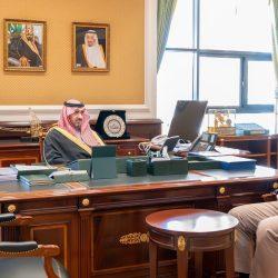 نائب أمير تبوك يستقبل مدير فرع وزارة الرياضة بالمنطقة