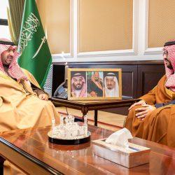 ” آل الشيخ ” الأدلة تُعد الأولى عالمياً ونقلة نوعية وإسهاماً تاريخياً في قطاع بناء المساجد وتشييدها وعمارتها سيتفيد منها المسلمون بالعالم بحضور مستشار خادم الحرمين الشريفين وزير الشؤون الإسلامية يدشن الأدلة الفنية لبناء وتطوير المساجد الأولى عالمياً