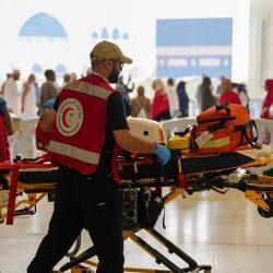 جامع الشعلان يكرم الطلاب المختمين للقرآن الكريم