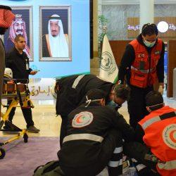 هلال مكة يعيد النبض لمعتمر بالمسجد الحرام