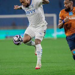النصر والشباب يتعادلان بهدفين لكل منهما في قمة الجولة الـ 24 للدوري السعودي للمحترفين