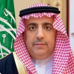 دول عربية تعلن الأحد أول أيام عيد الفطر