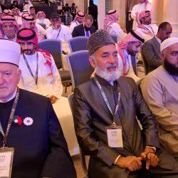بيئة أضم توزع 350 شتلة لدعم حملة التشجير في المحافظة