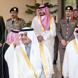 أمير منطقة تبوك وسمو نائبه يؤديان صلاة عيد الفطر المبارك