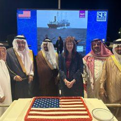 أعضاء هيئة كبار العلماء يجيبون على أسئلة السائلين في برنامج فتاوى يقدمه فارس جمال