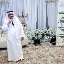 وزير الشؤون الإسلامية يوجه بتهيئة المصليات والجوامع لاستقبال المصلين بعيد الفطر المبارك وتحديد توقيت صلاة العيد بعد شروق الشمس بـ15 دقيقة