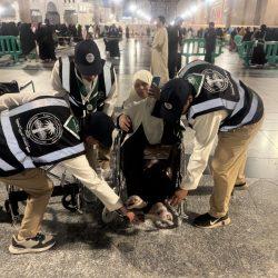 “الكشافة في الحرم المكي” أيادٍ أمينة تحتضن الأطفال التائهين بحنان