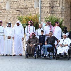 نائب أمير منطقة تبوك يشارك الأيتام إفطارهم
