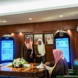 “نؤمن بأن المملكة هي القائدة للأمة الإسلامية”.. رئيس المالديف يثمّن جهود المملكة ويشيد بجامع الملك سلمان كرمز للعلاقة الراسخة رئيس جمهورية المالديف يستقبل إمام الحرم النبوي ويشيد بدور المملكة في خدمة الإسلام والمسلمين